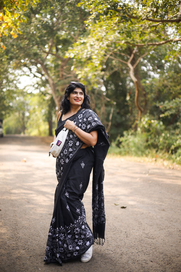 Black Mul kantha saree