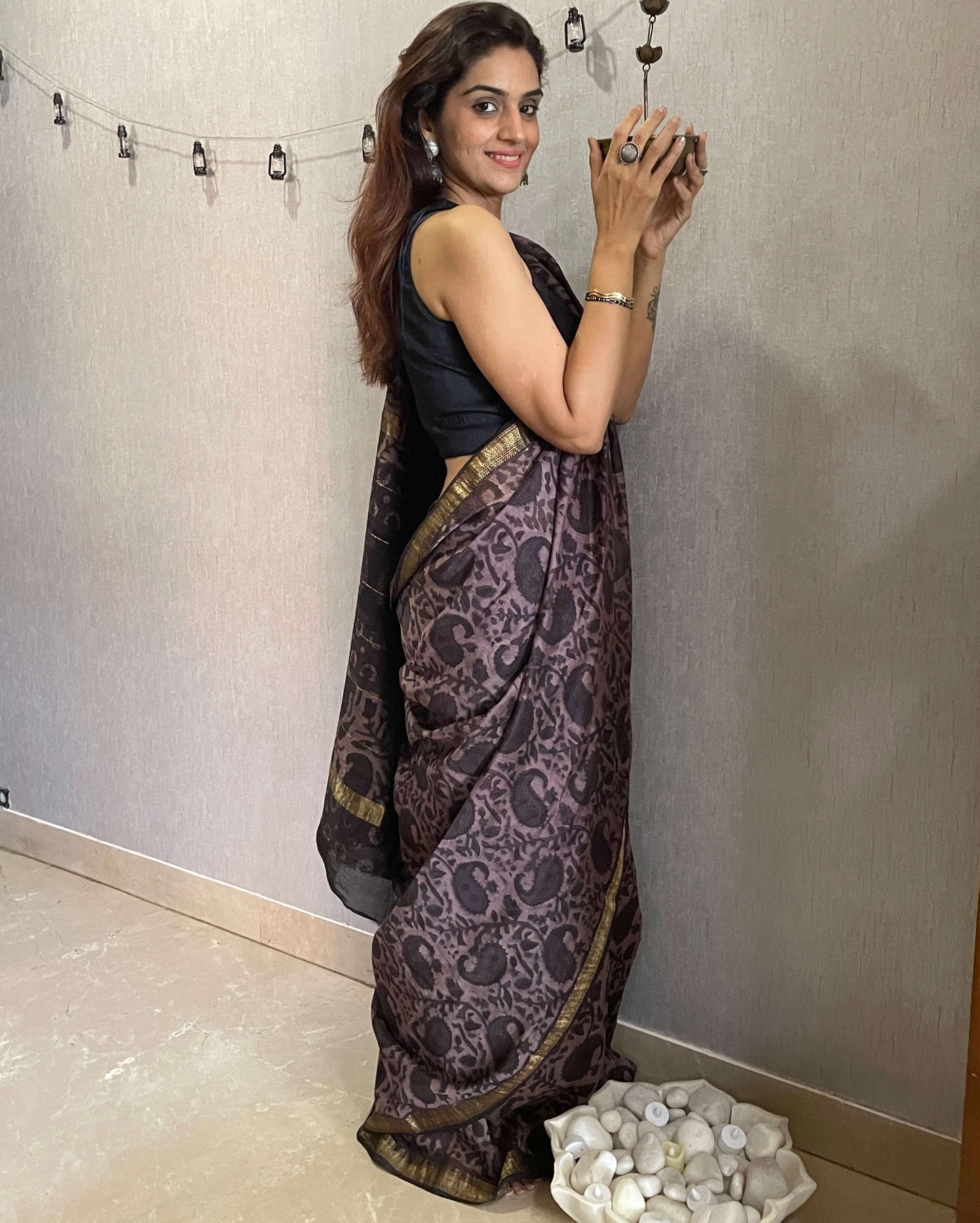 Brown-bagru-maheshwari-saree