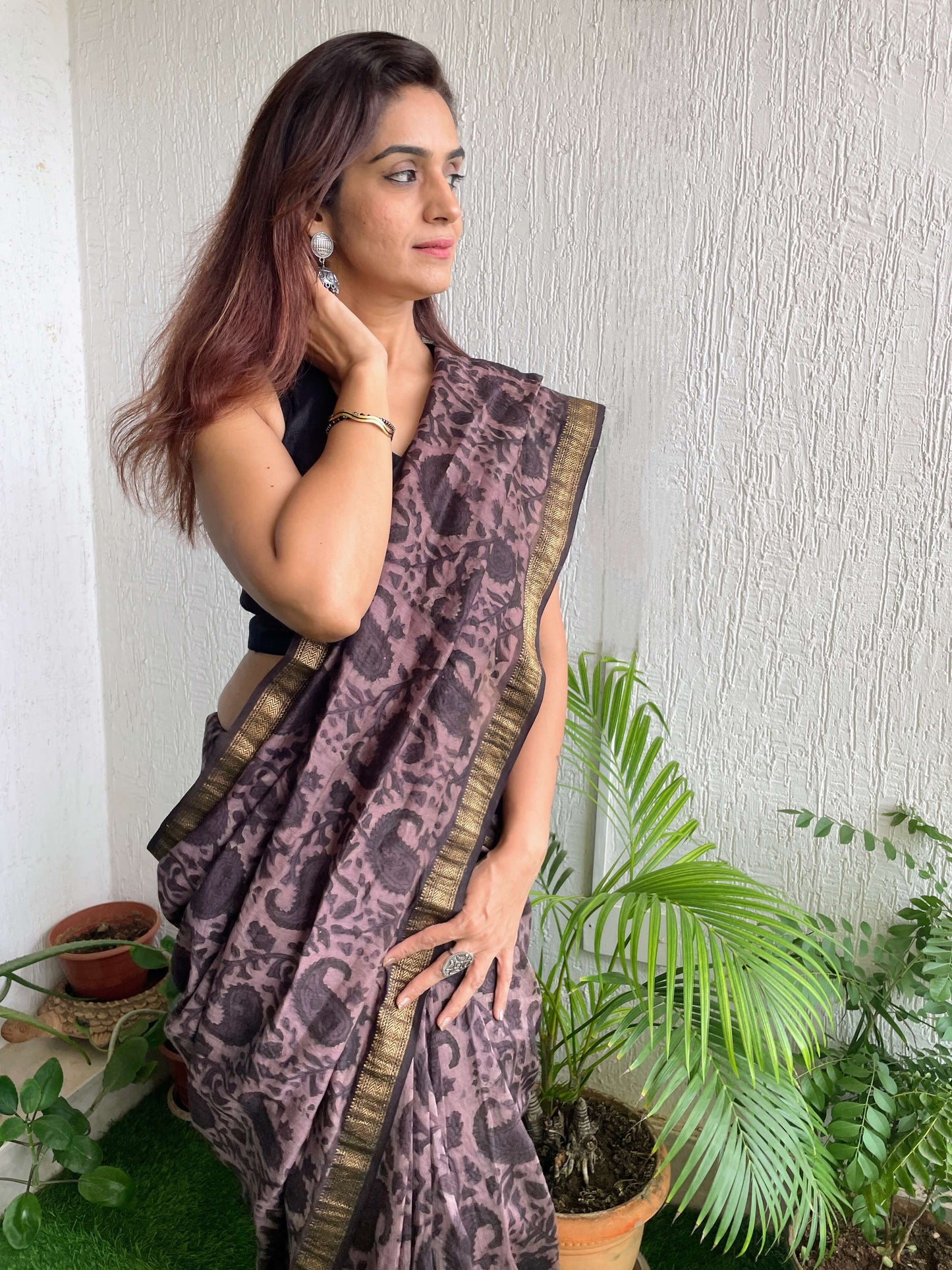 Brown-bagru-maheshwari-saree