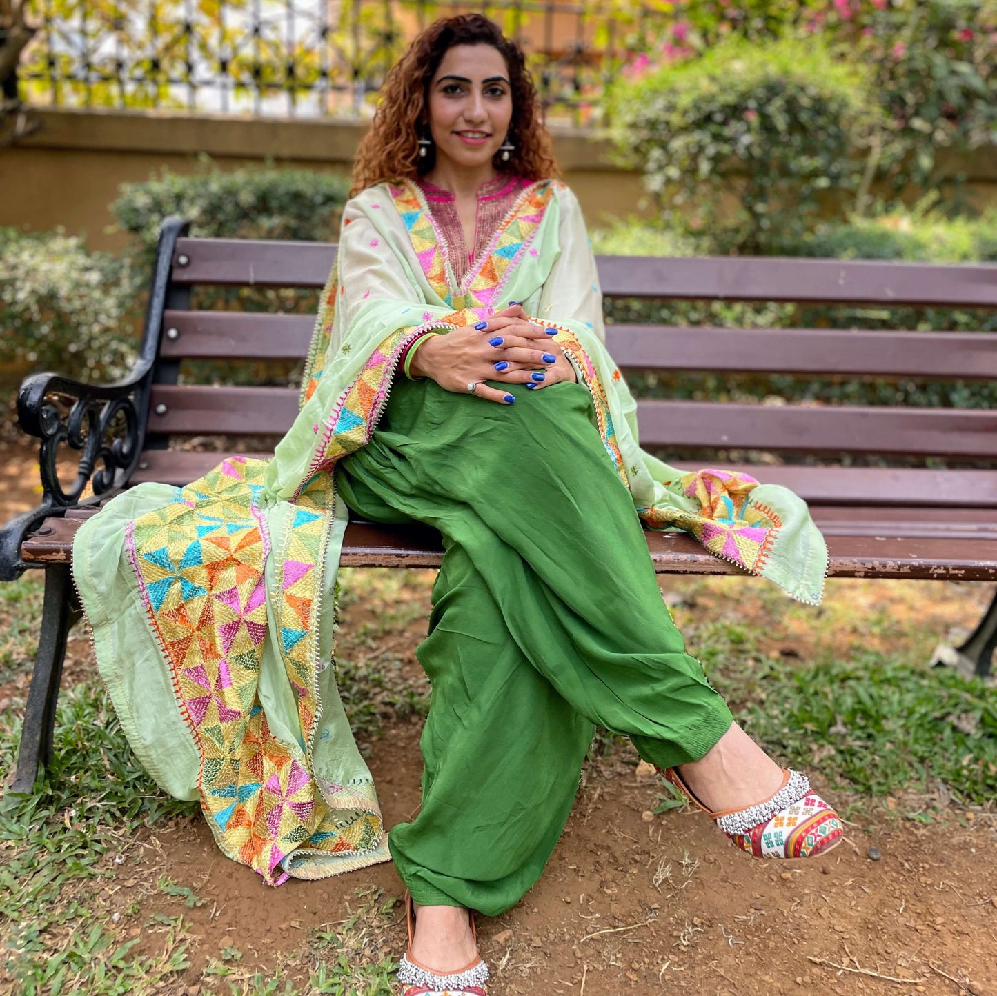 Pistagreen-phulkari dupatta