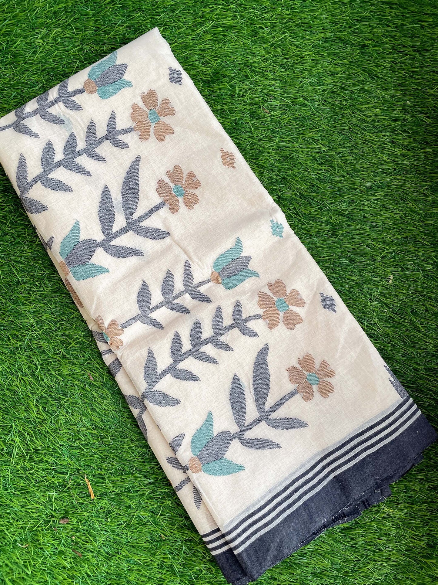 Beige Jamdani cotton saree