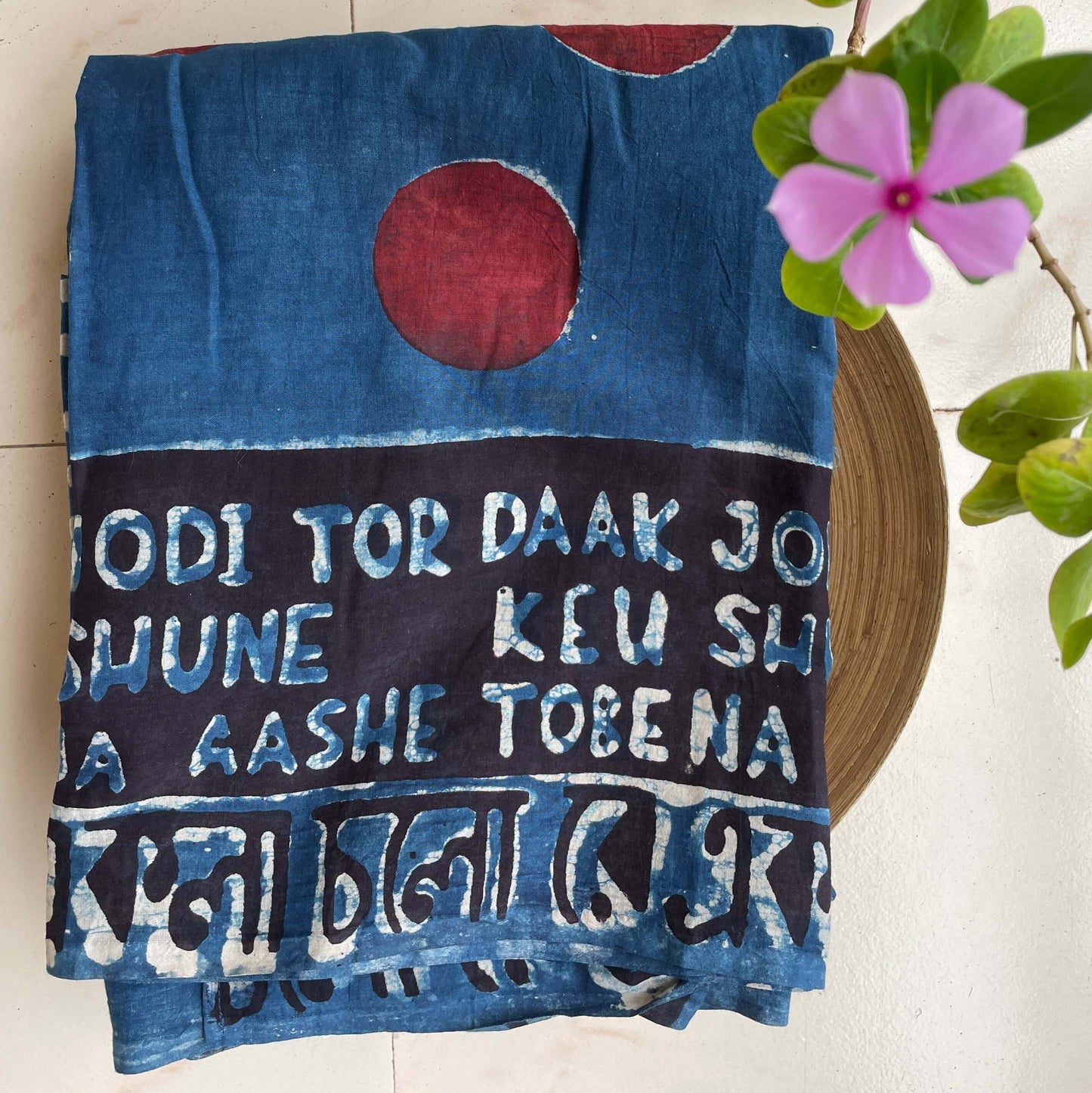 Ekla Cholo indigo-polka large