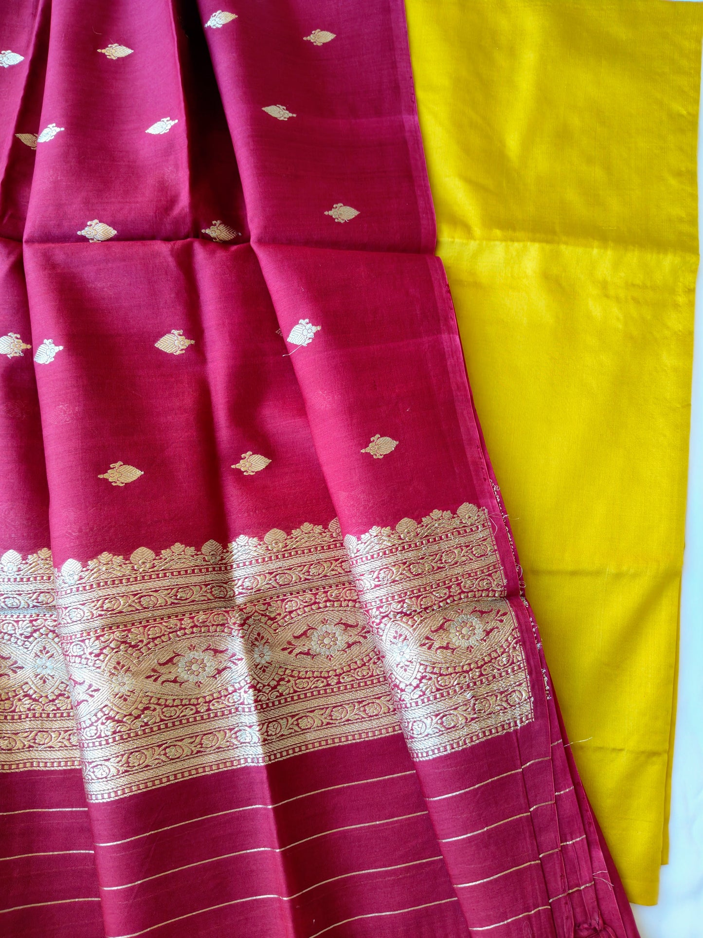 Maroon Mubarakpur Zari Dupatta and kurta set