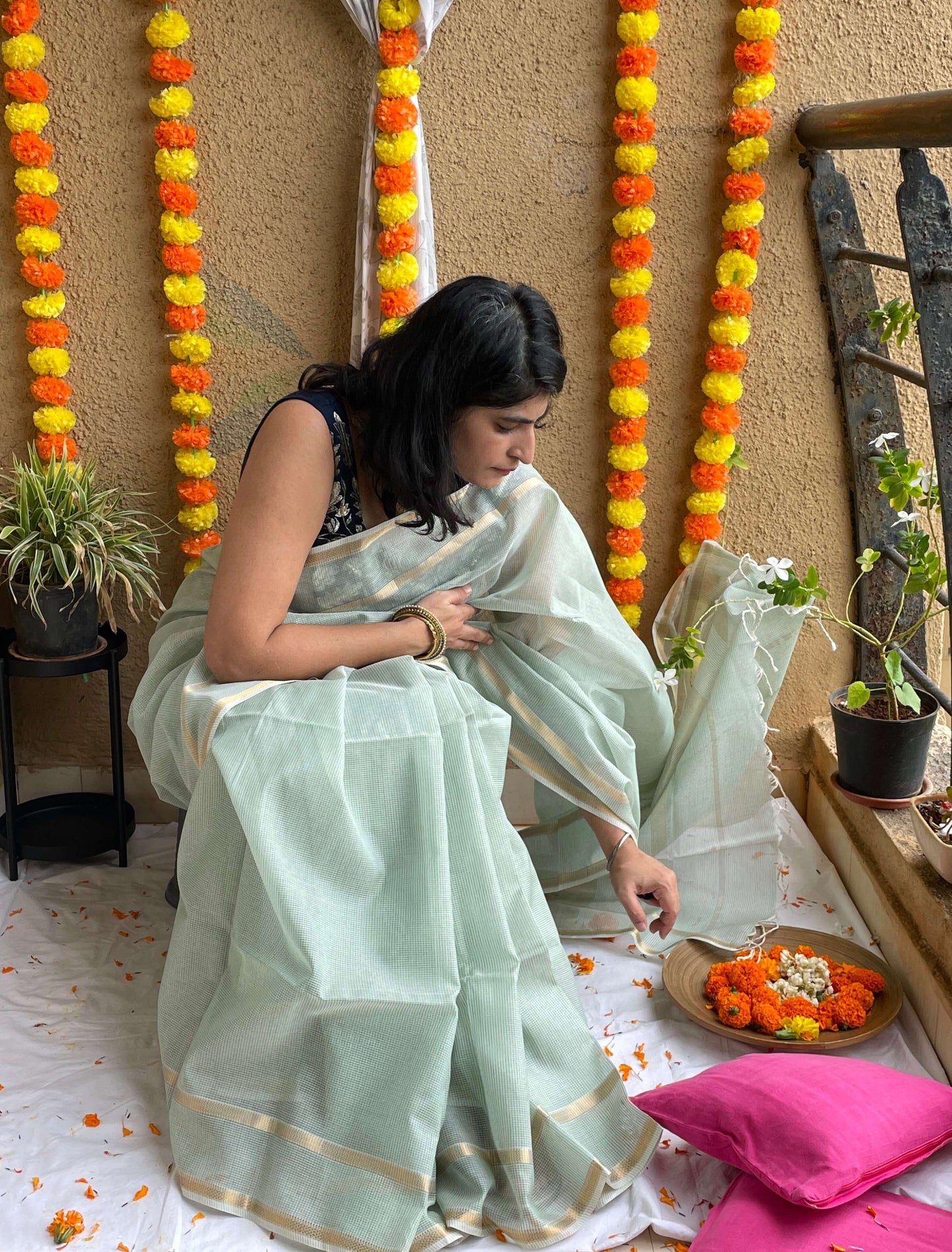 Pastel green maheshwari cotton silk saree with zari