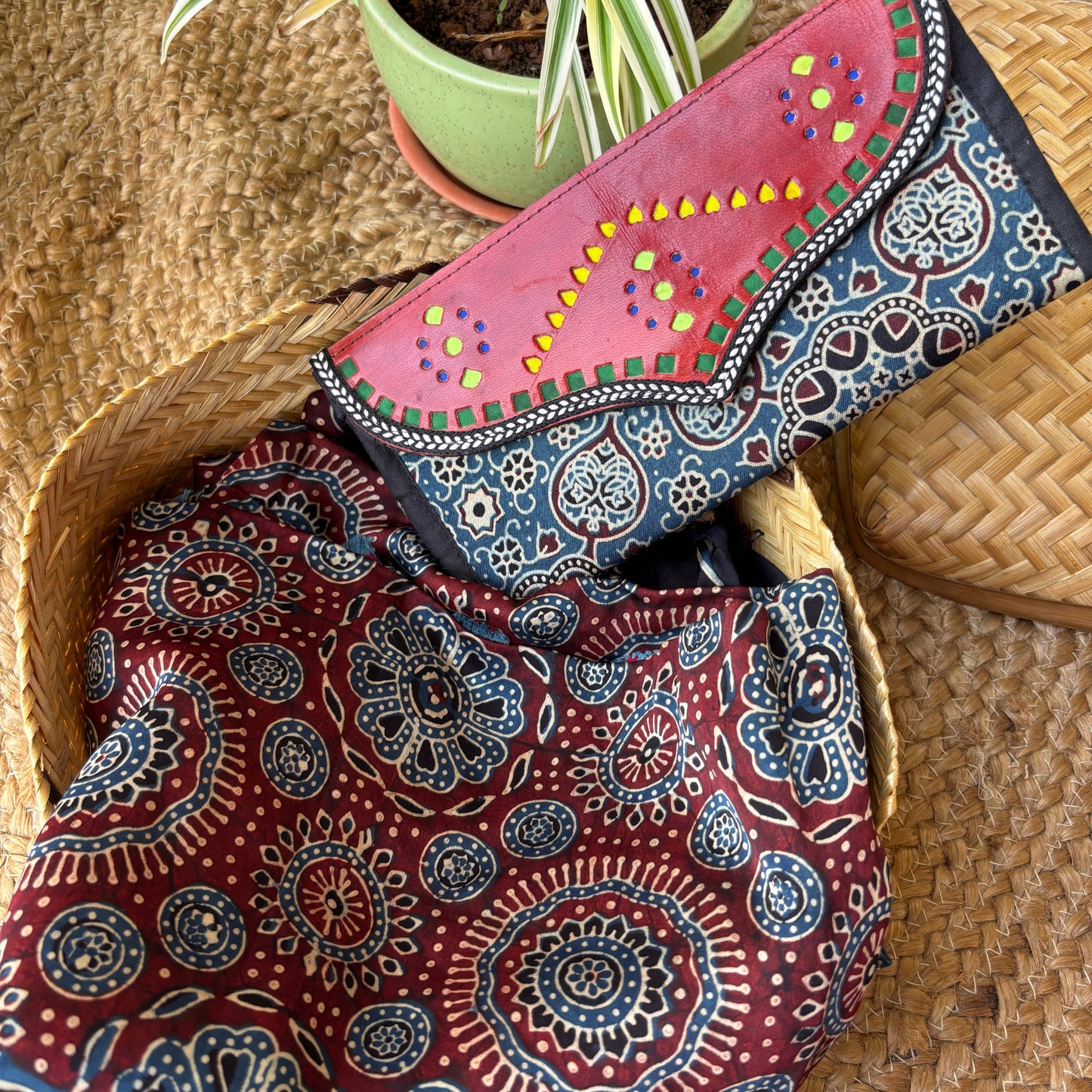 ajrakh dupatta gift box