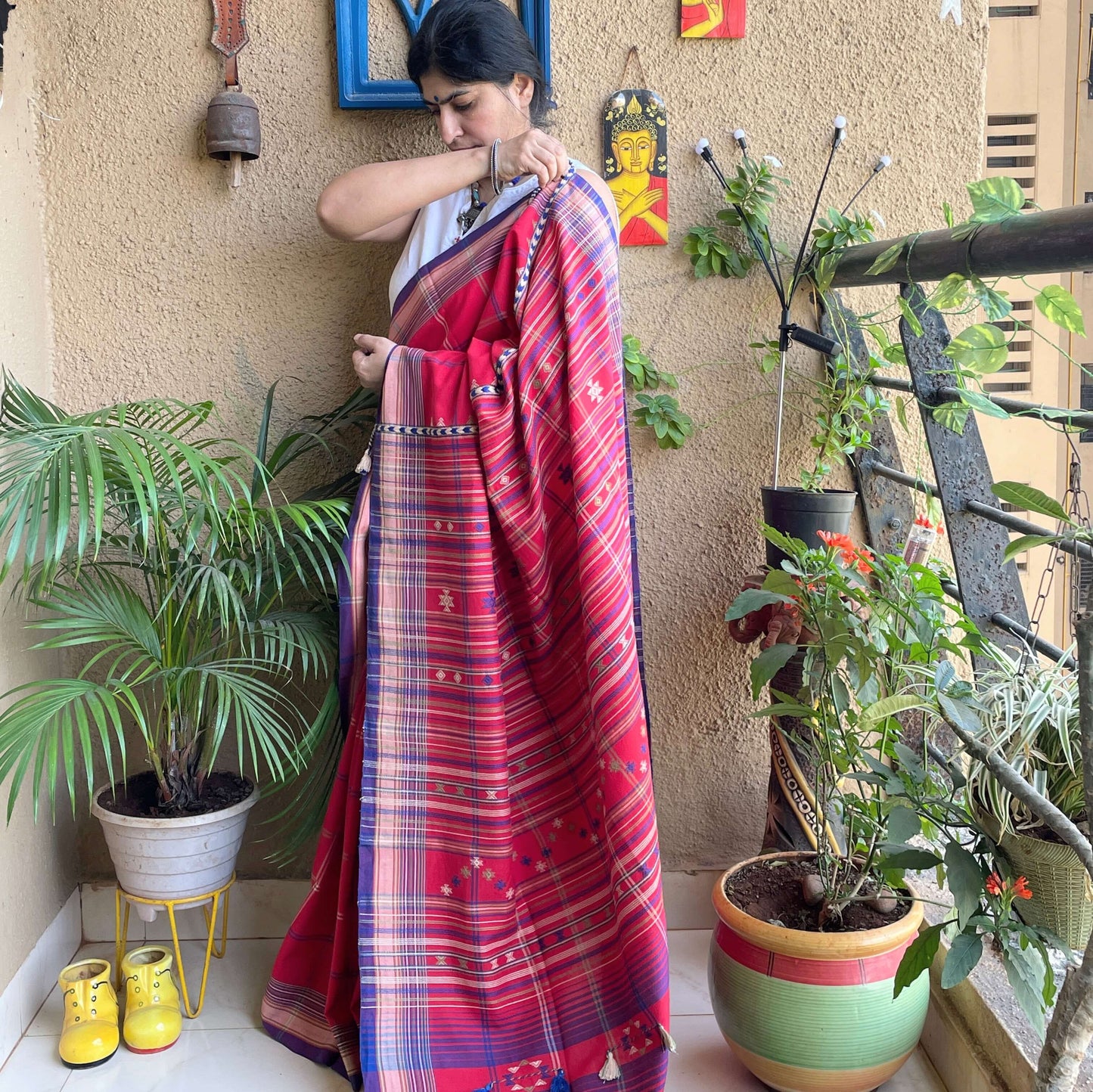 red-bhujodi-cotton-saree