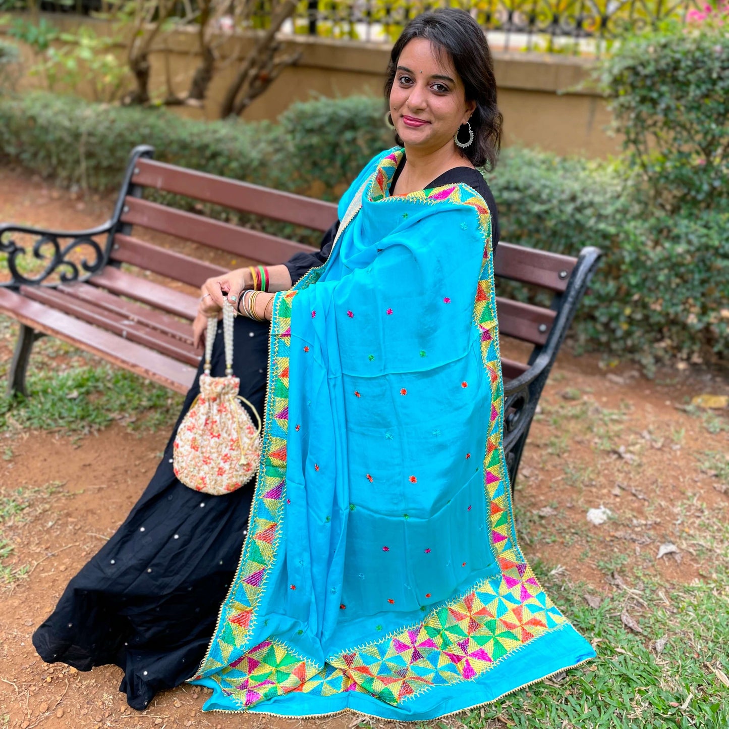 phulkari dupatta handwork