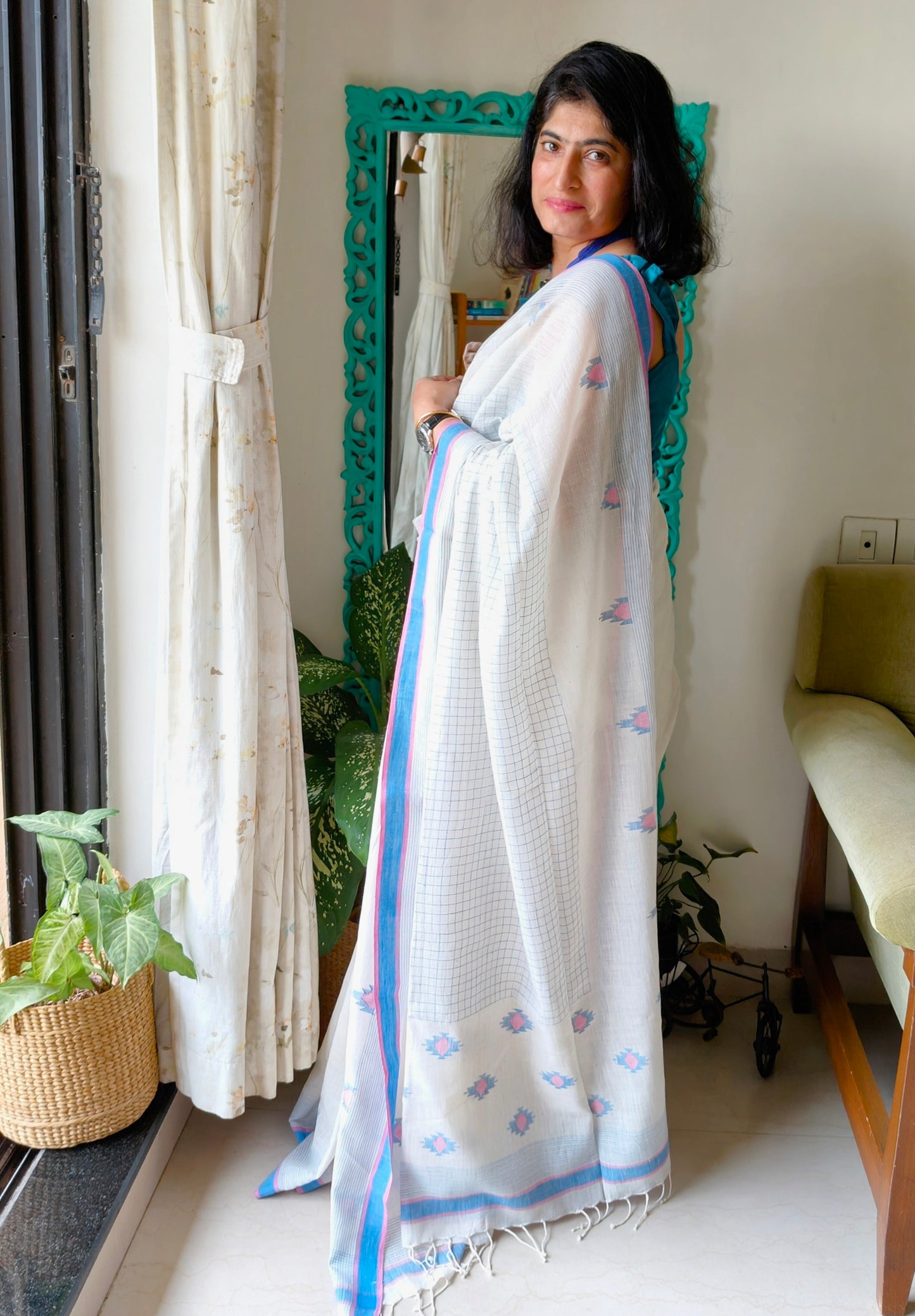 White Jamdani Saree