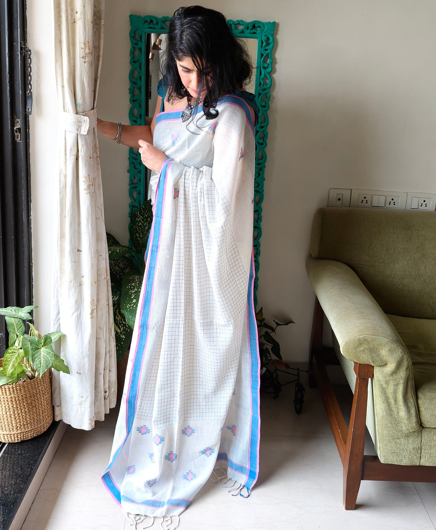 White Jamdani Saree