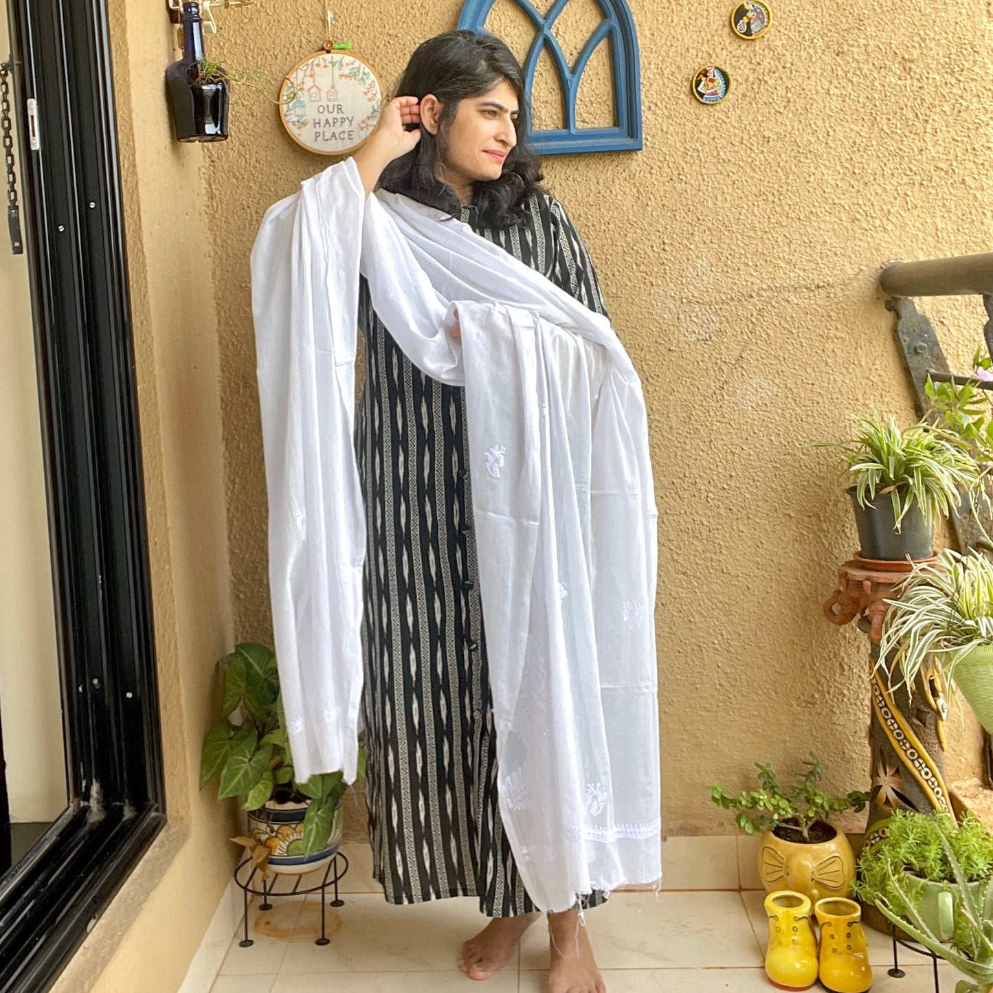 White MulMul Chikankari Dupatta