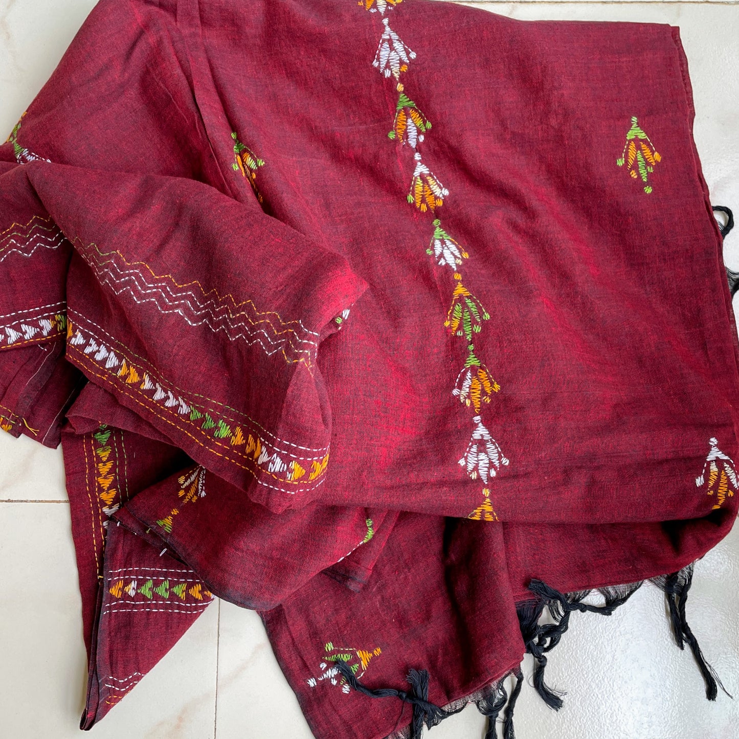 Maroon Mul Kantha