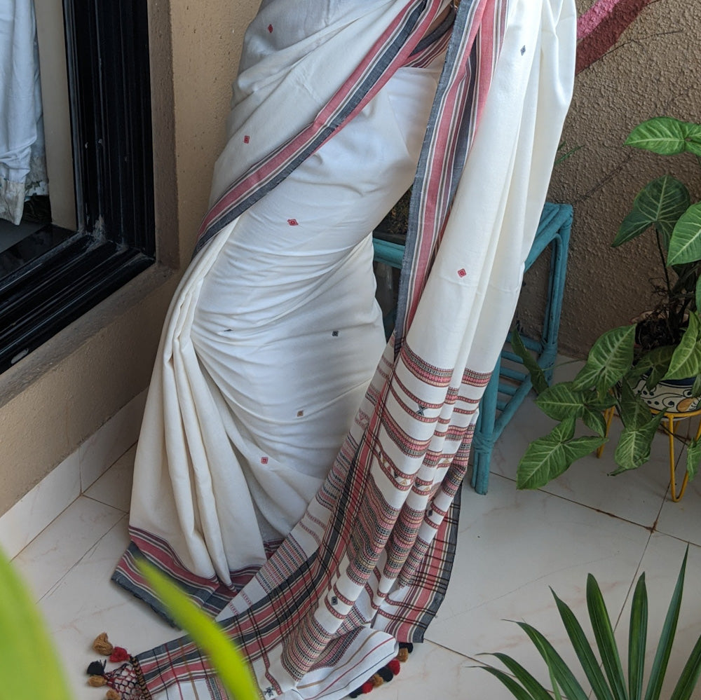 White cotton Bhujodi