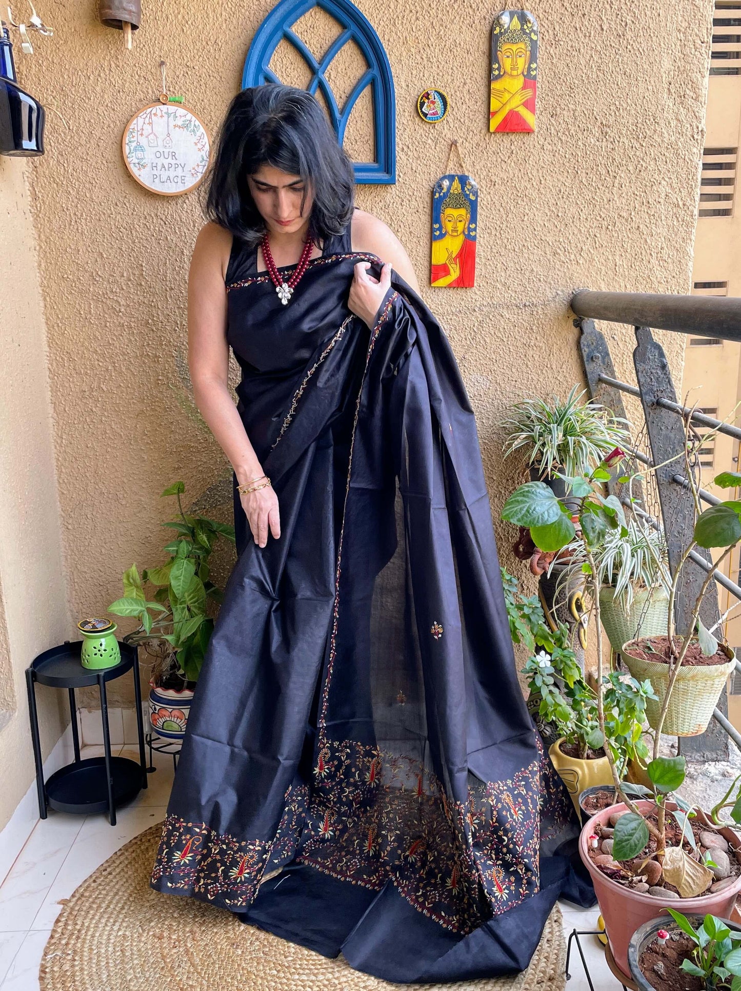 black sozni silk saree