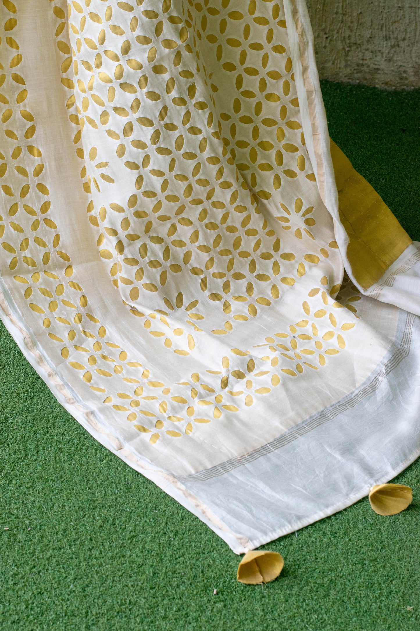 Off White Applique Chanderi Saree