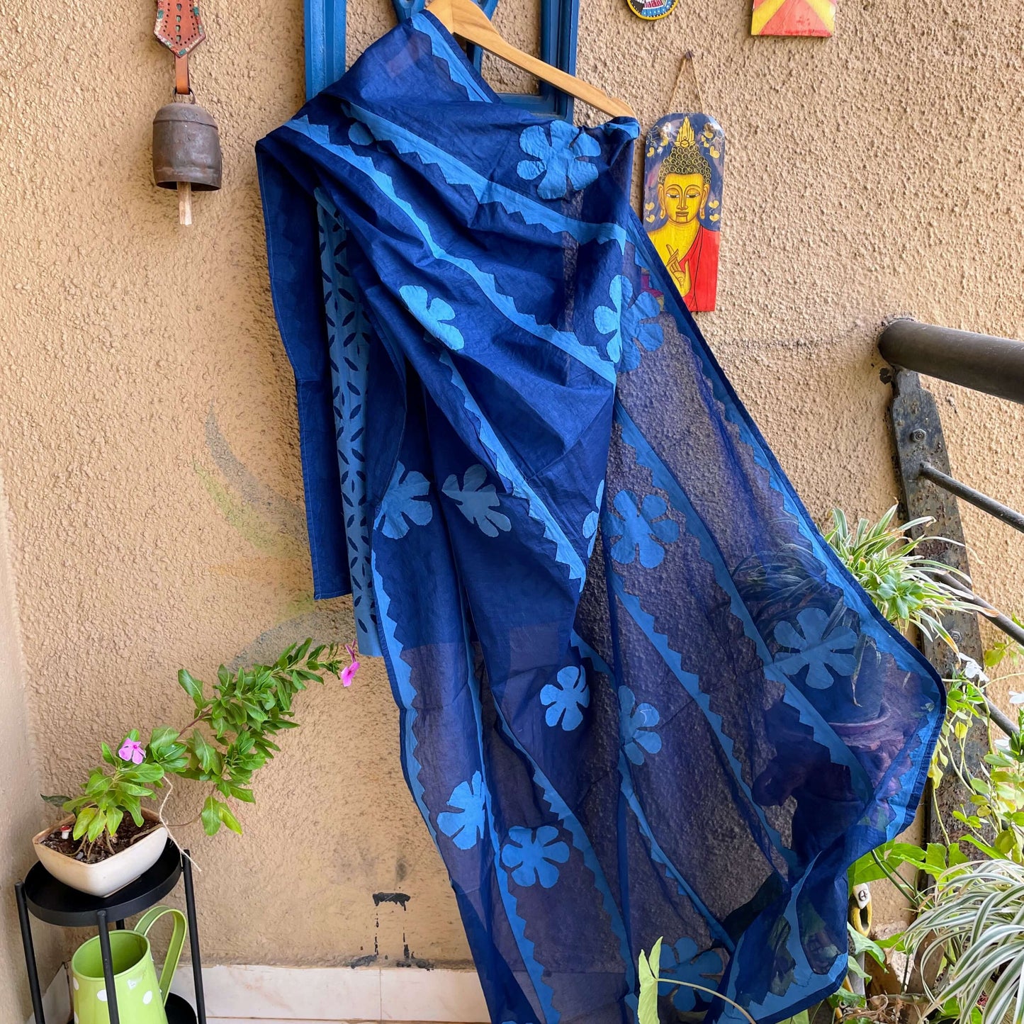 blue applique dupatta 