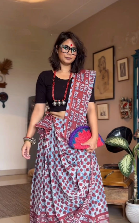 Ekla Cholo maroon shaded-polka small