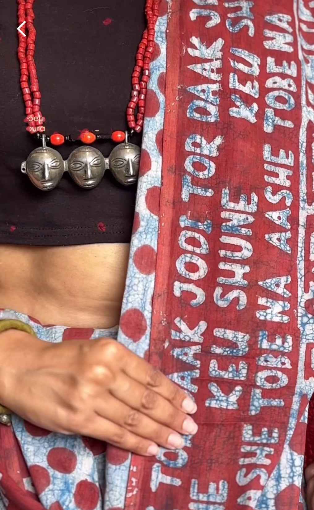 Ekla Cholo maroon shaded-polka small