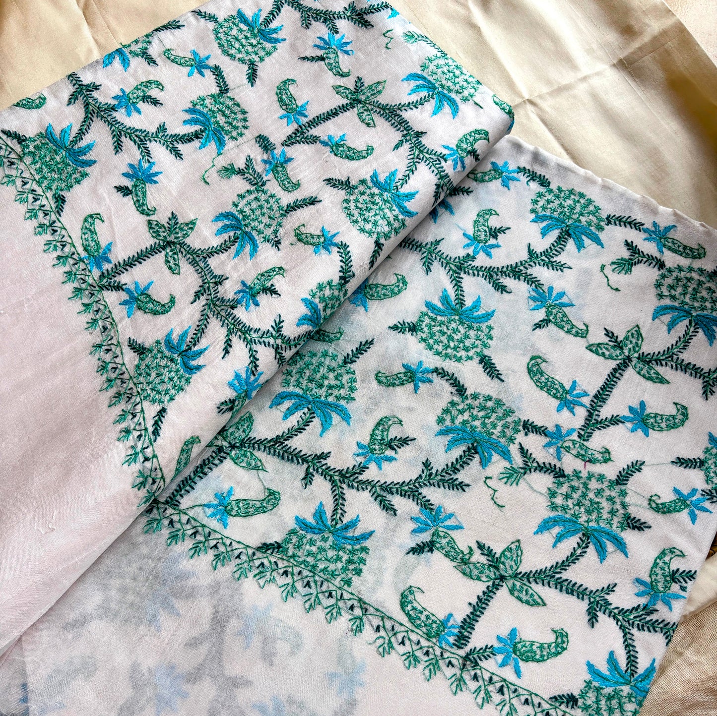 White Sozni Silk Saree