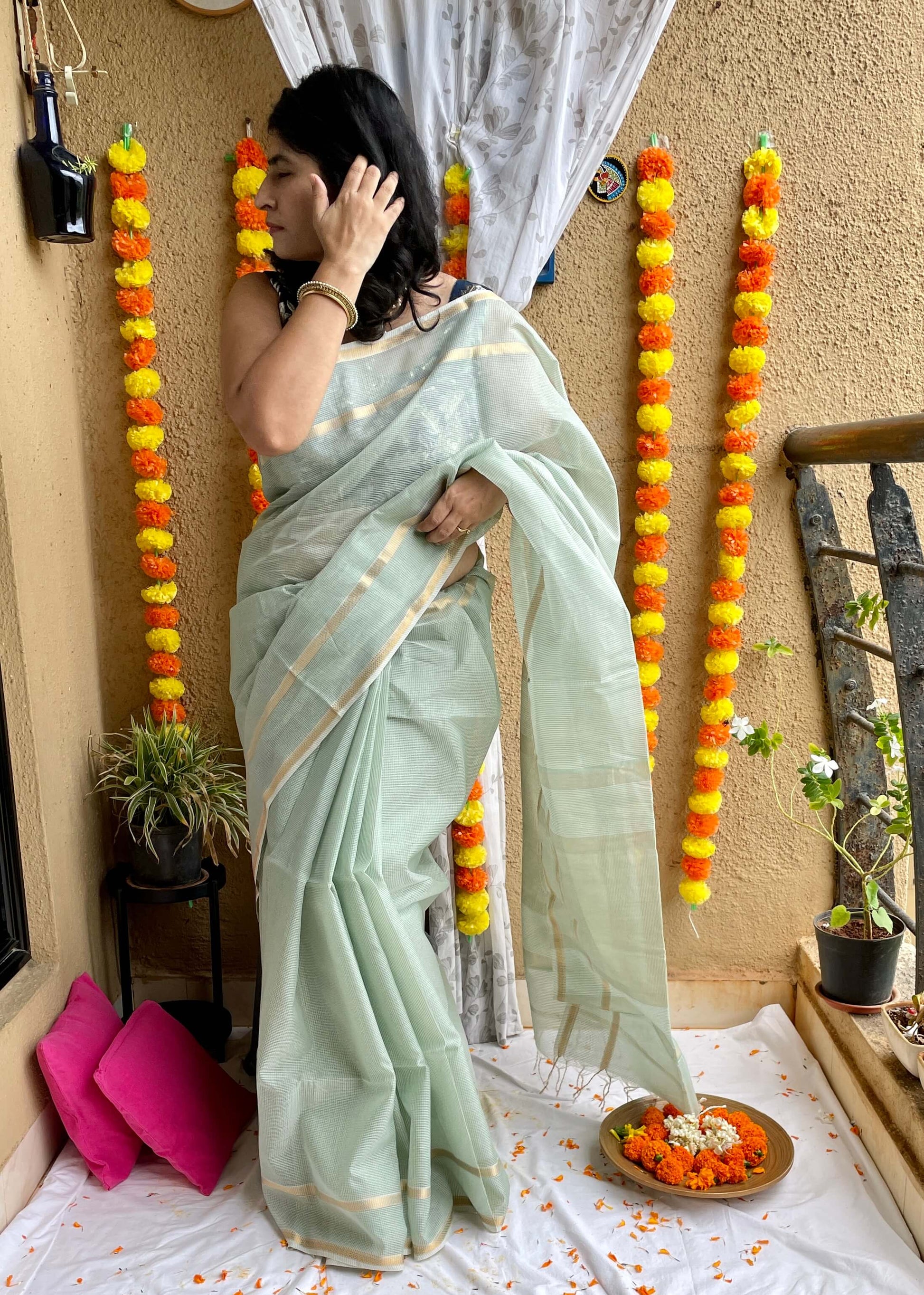 Pastel green maheshwari cotton silk saree with zari 