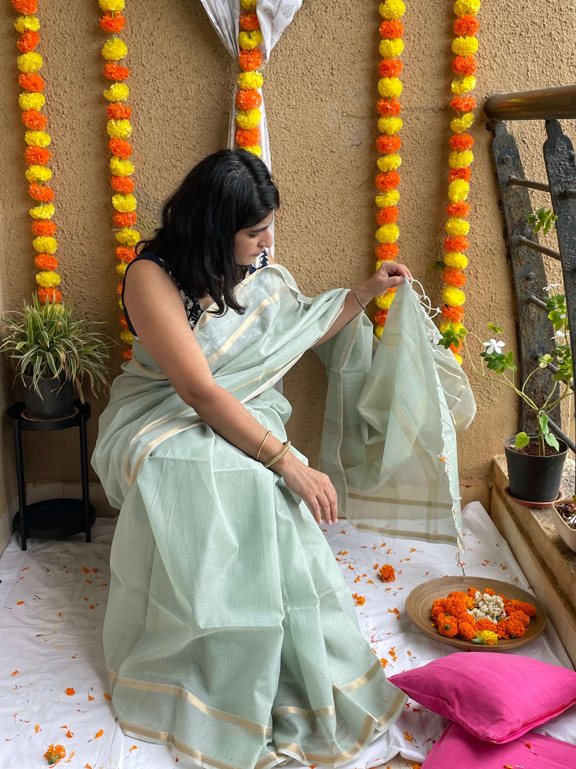 Pastel green maheshwari cotton silk saree with zari 