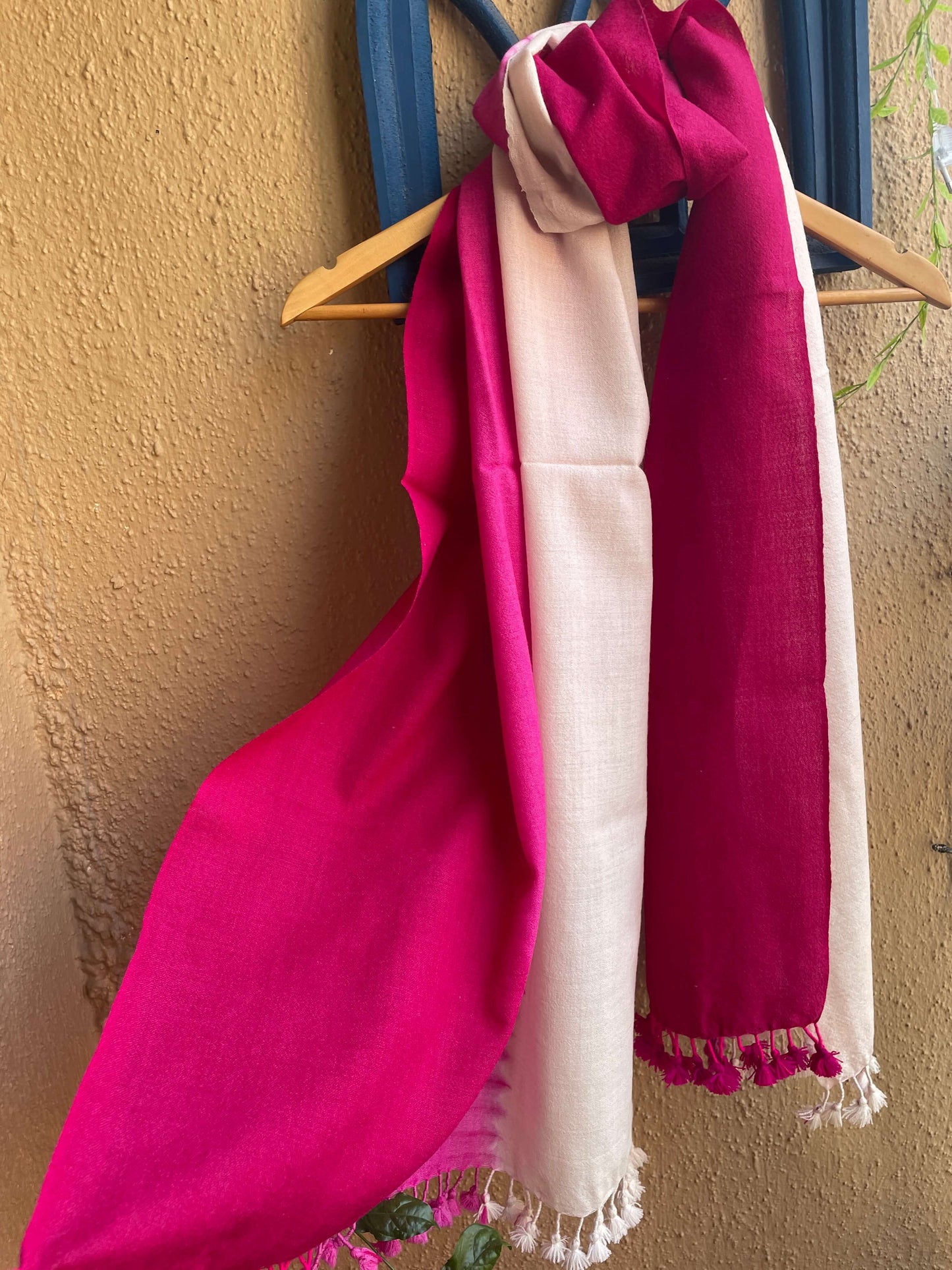 Unisex Marino wool Stoles pink