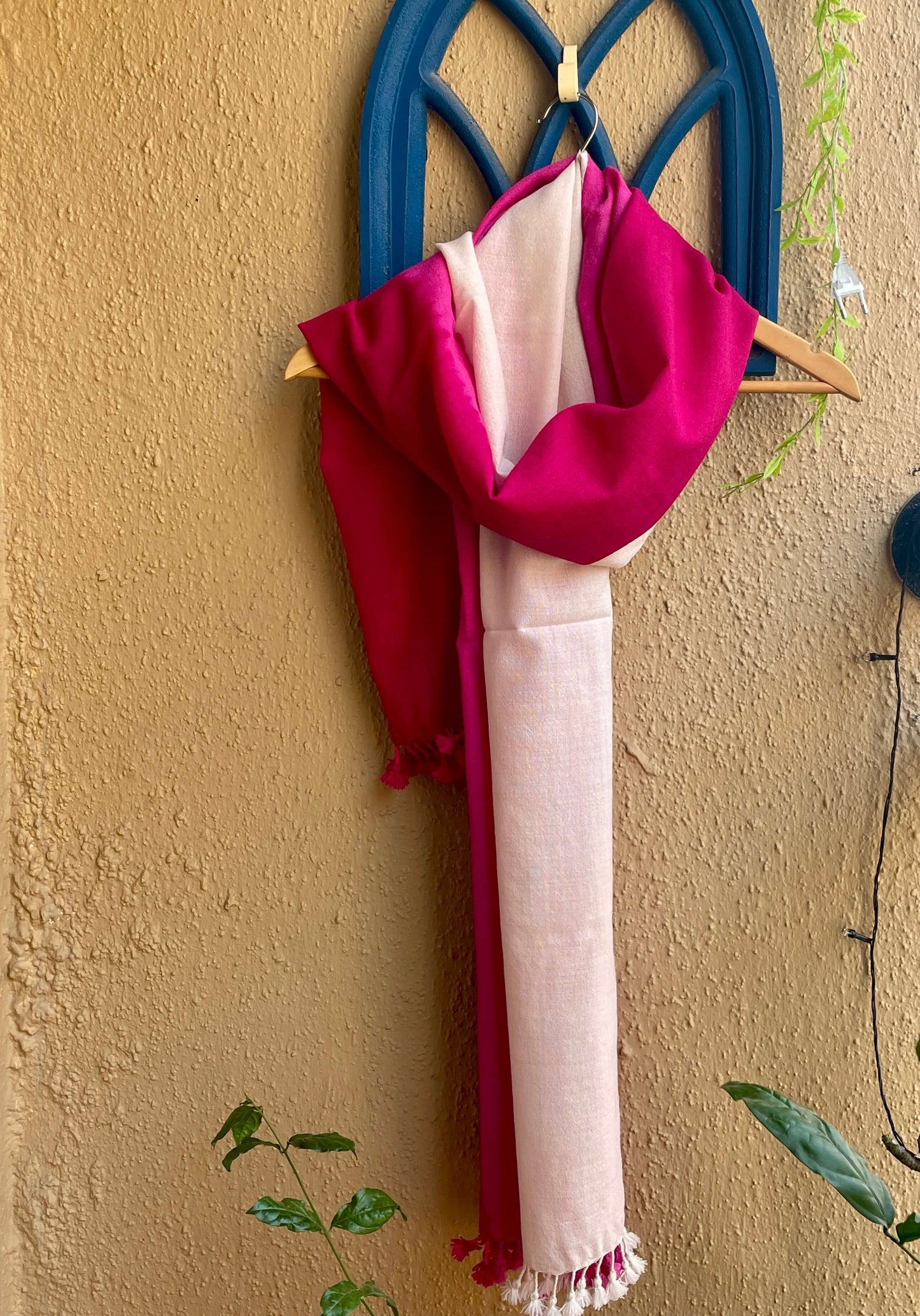 Unisex Marino wool Stoles pink