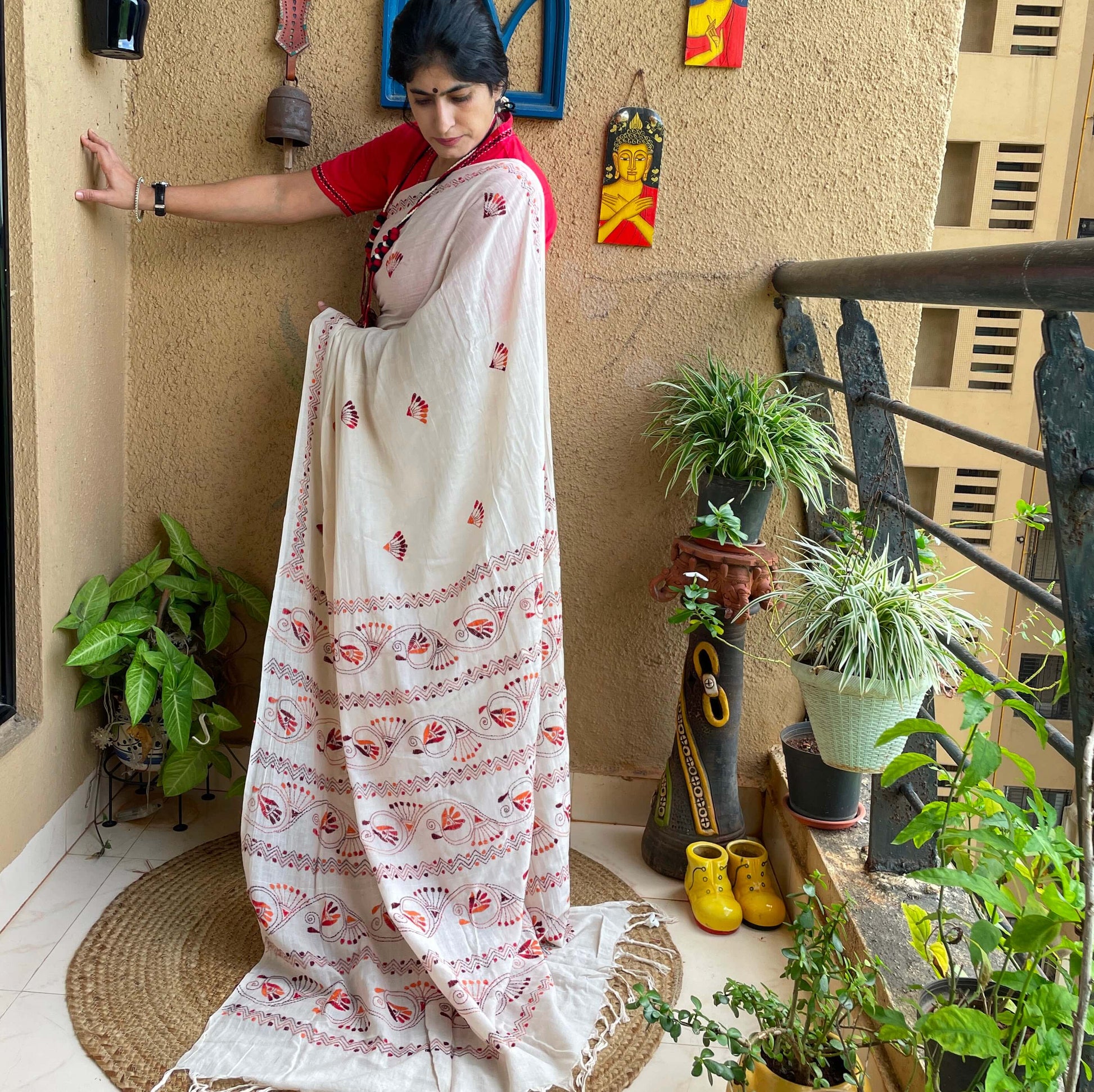 White-red -kantha 1