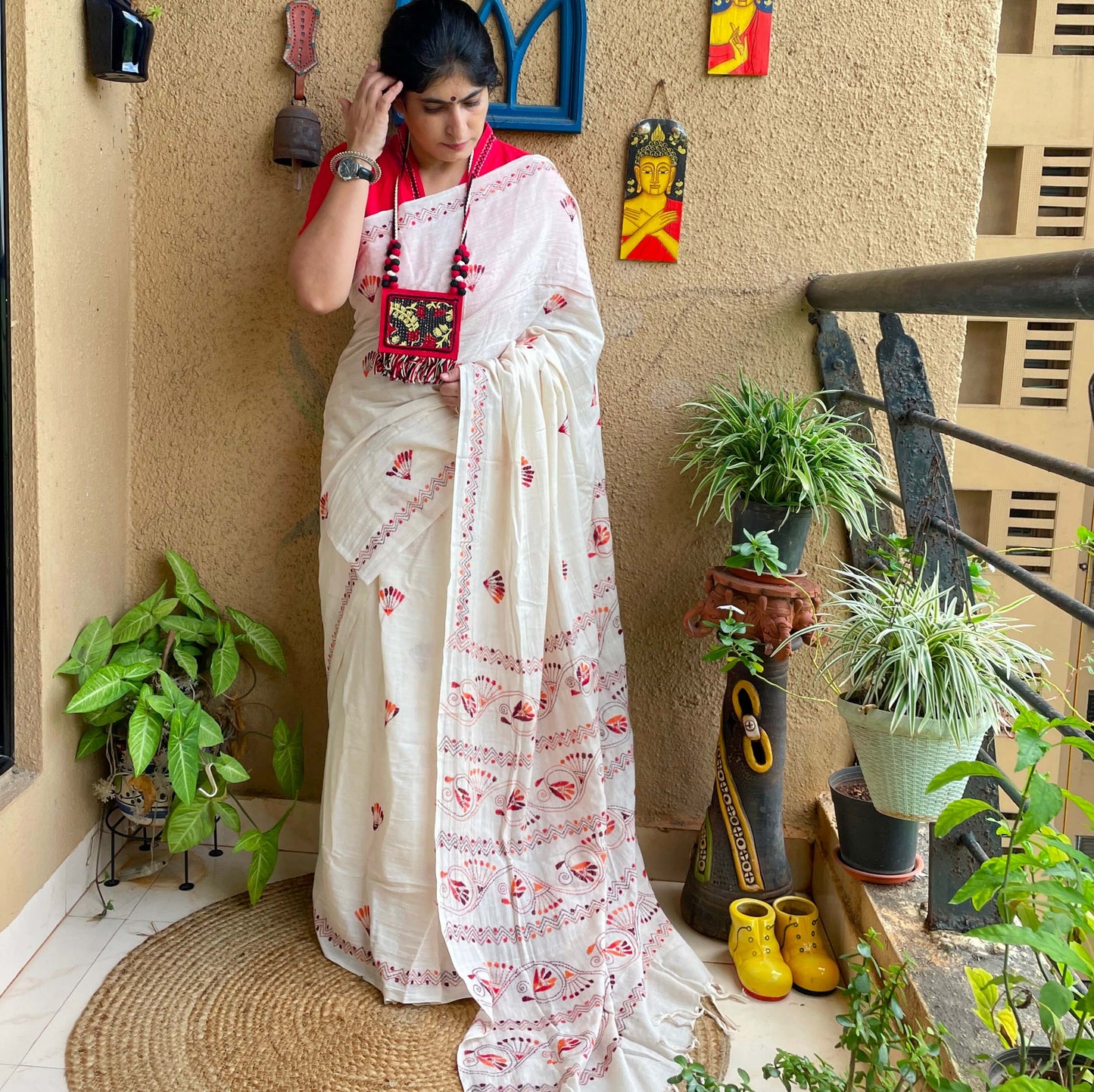 White-red -kantha 1