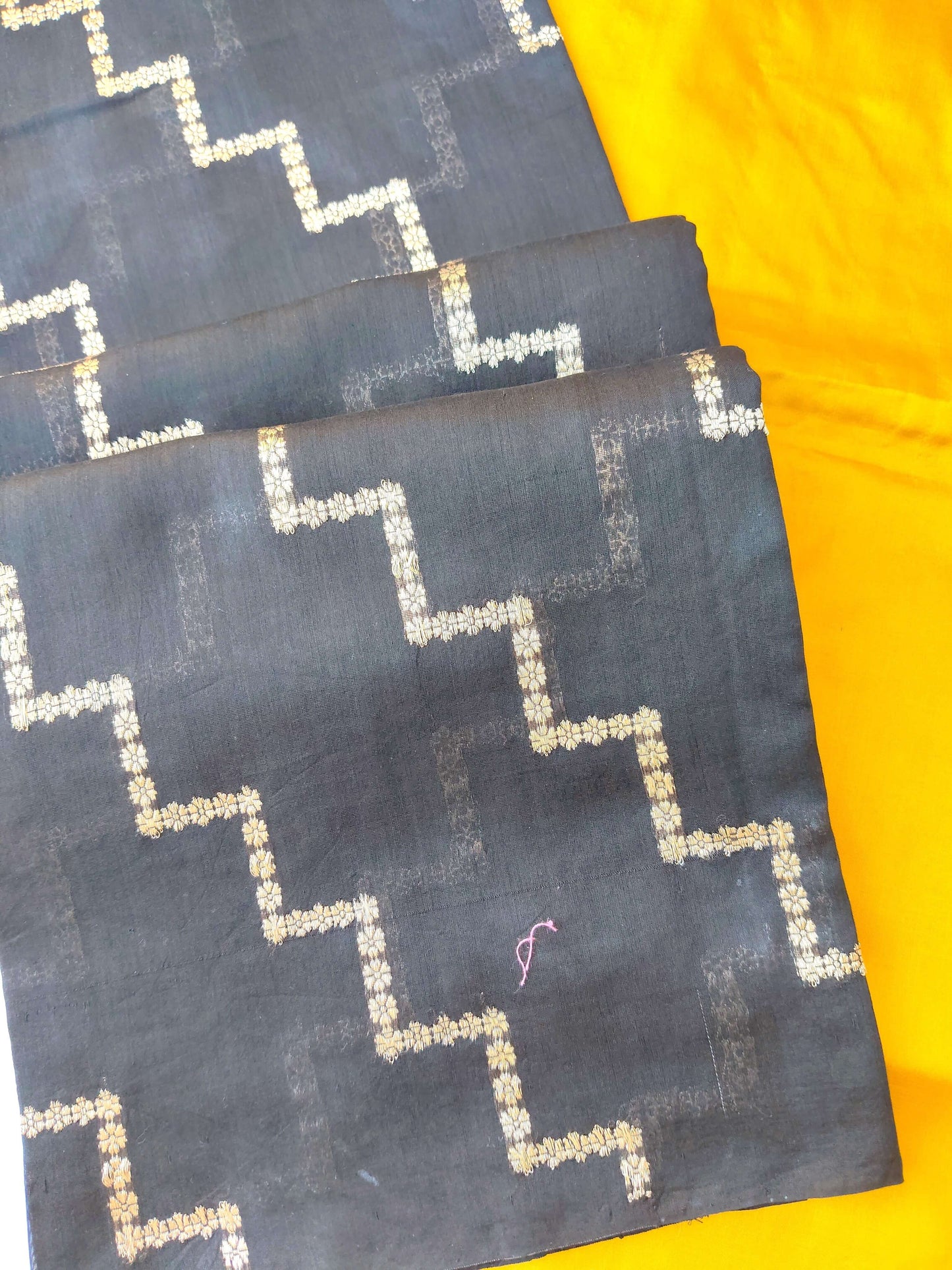 Black Mubarakpur Zari Dupatta and kurta set