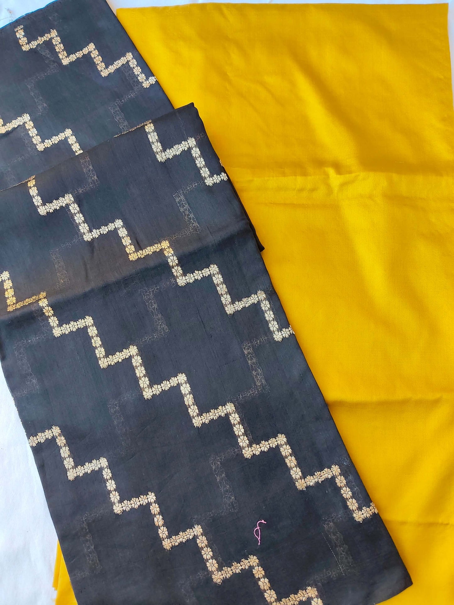Black Mubarakpur Zari Dupatta and kurta set