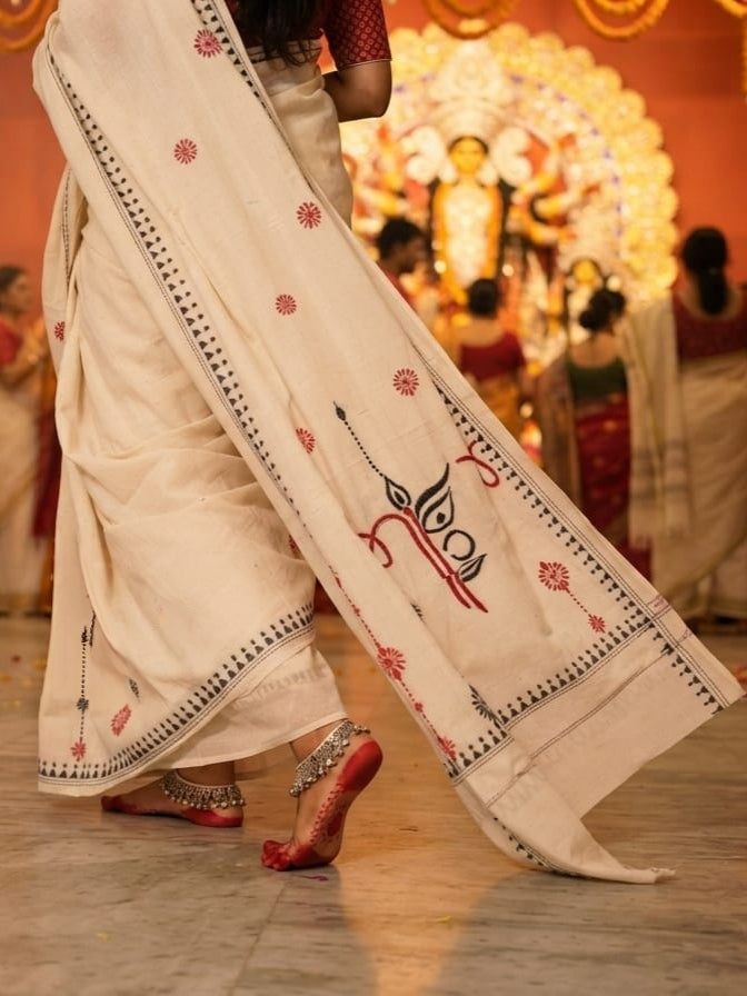 3 face Durga Saree I Kantha stitch embroidery I white Cotton