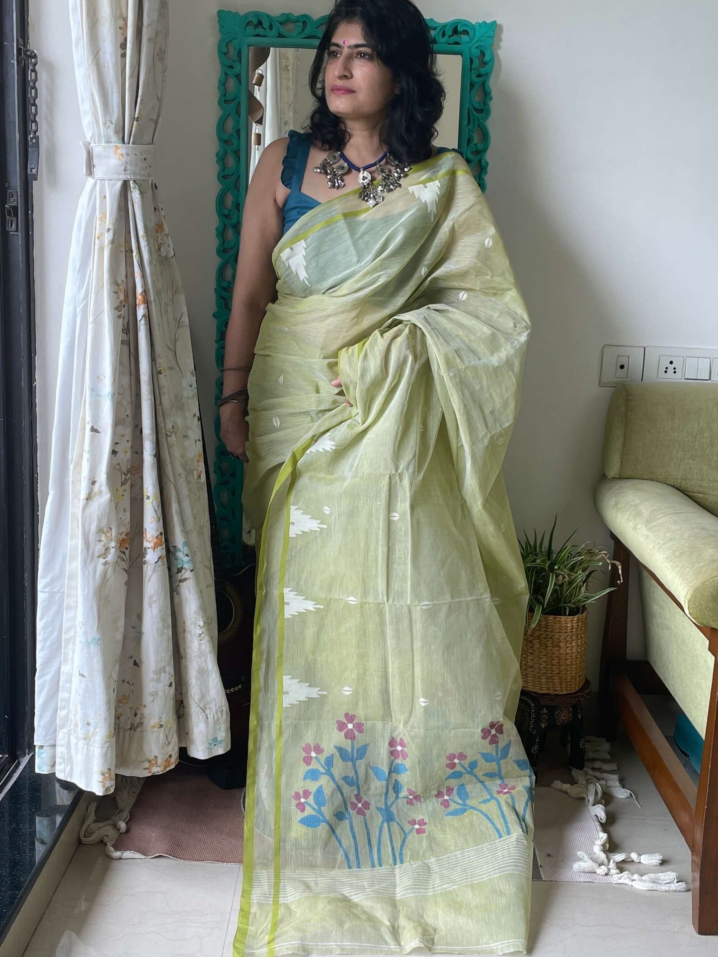 green jamdani saree
