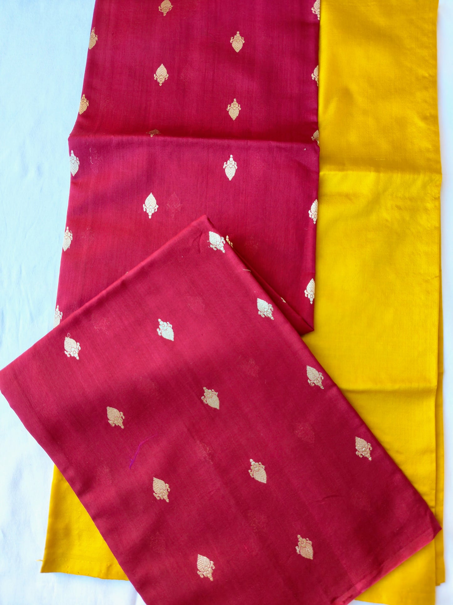 Maroon Mubarakpur Zari Dupatta and kurta set