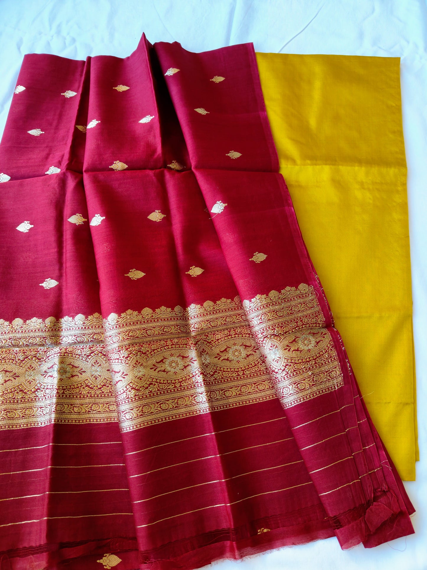 Maroon Mubarakpur Zari Dupatta and kurta set