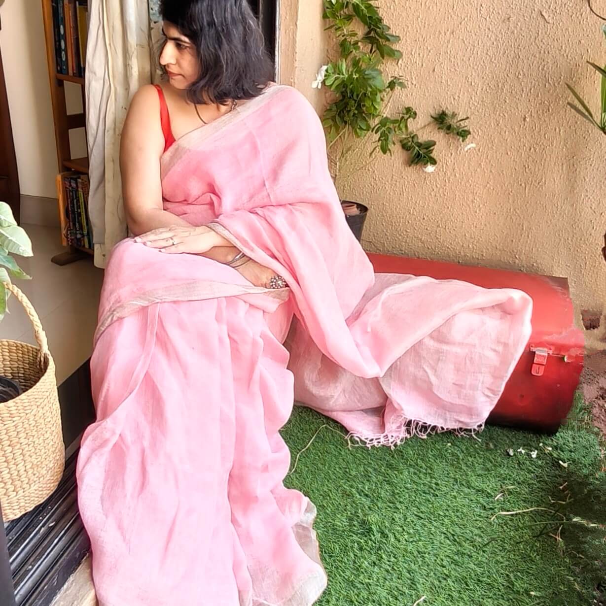 Pink Linen Saree with Zari border