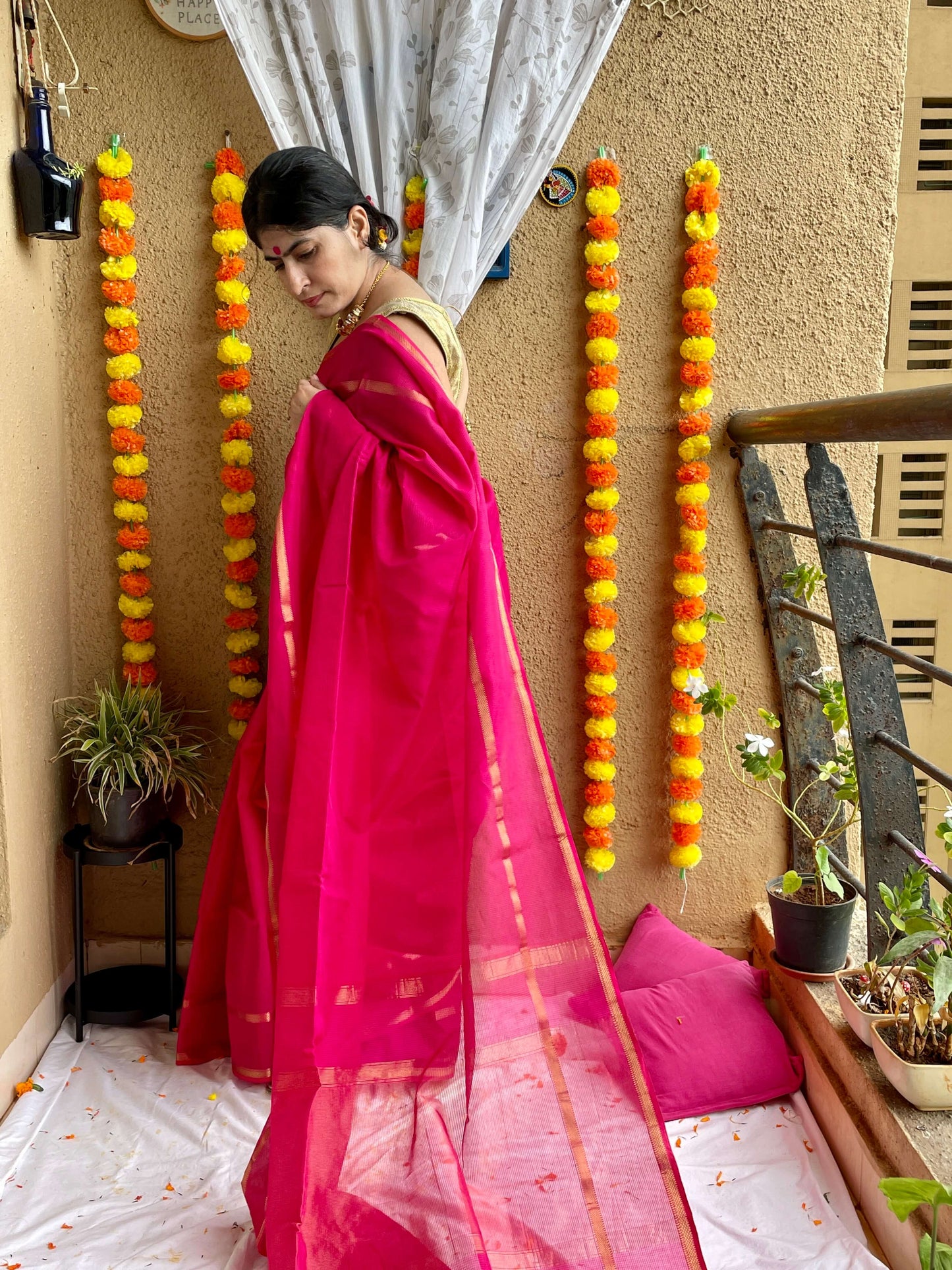 Pink maheshwari cotton silk saree with zari 