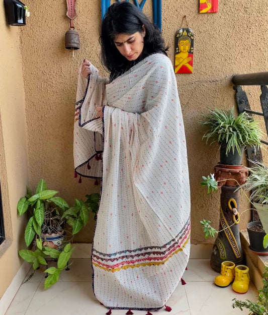 white kantha applique dupatta