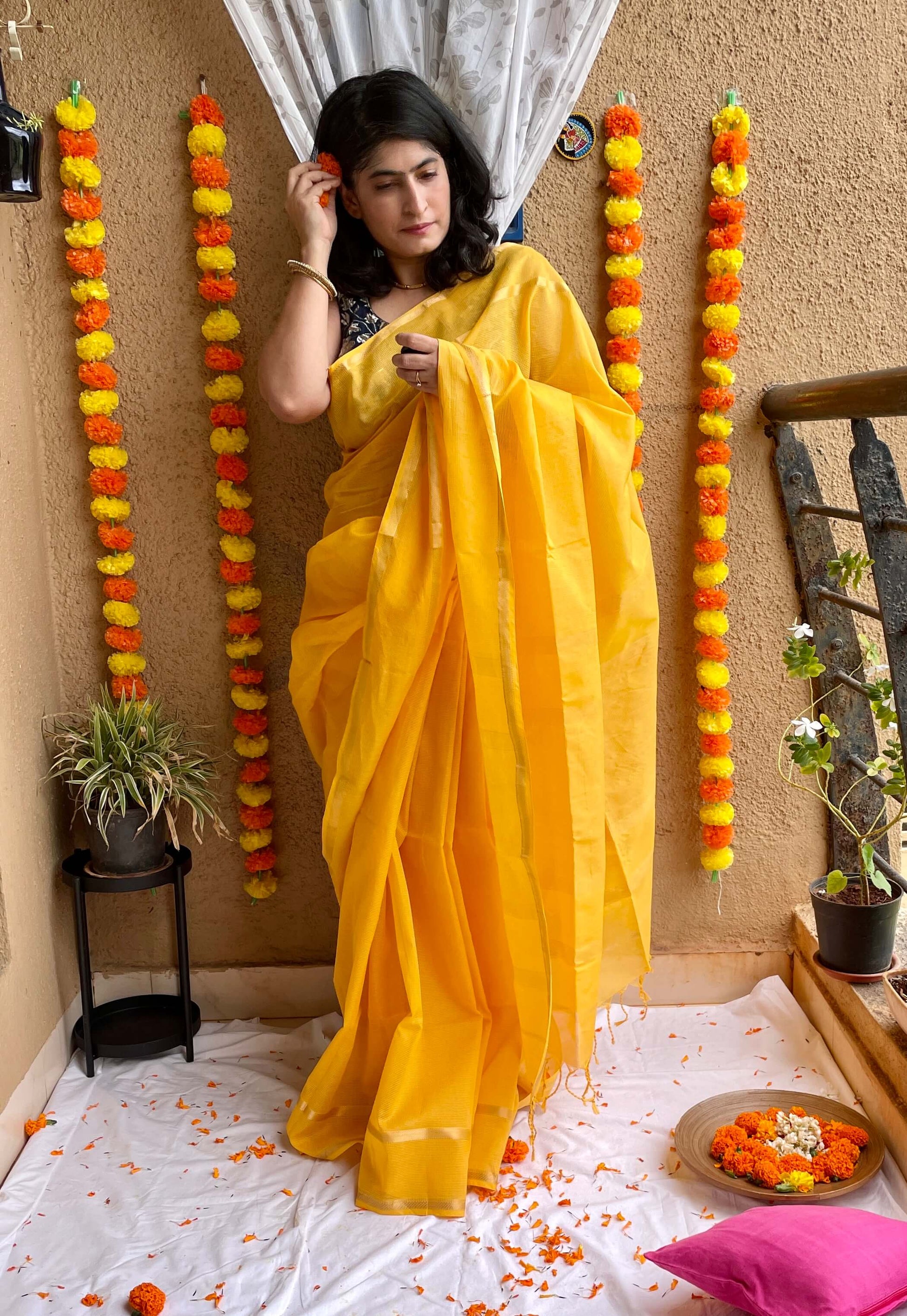yellow maheshwari cotton silk saree with zari 