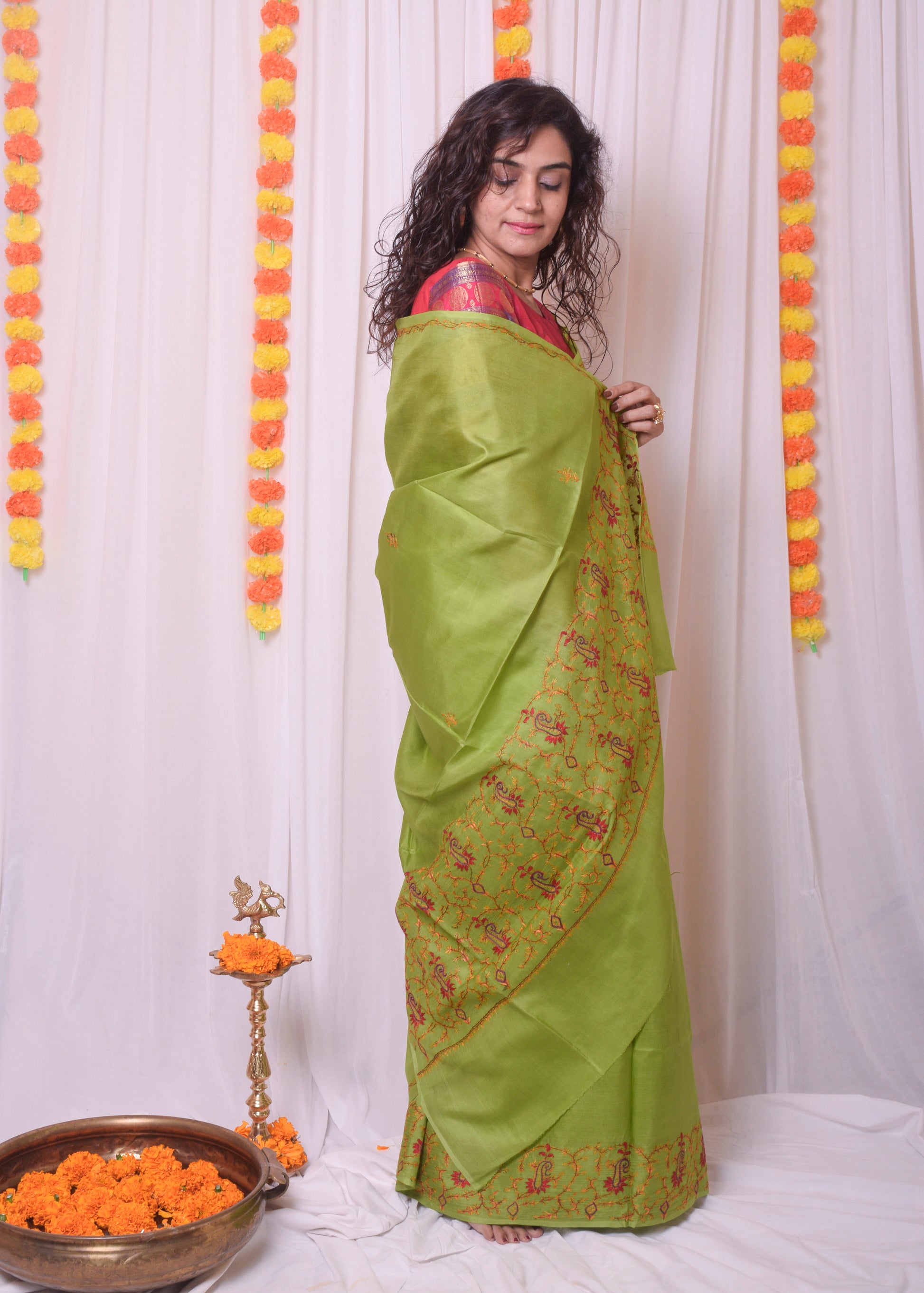 Green sozni work kashmiri silk saree