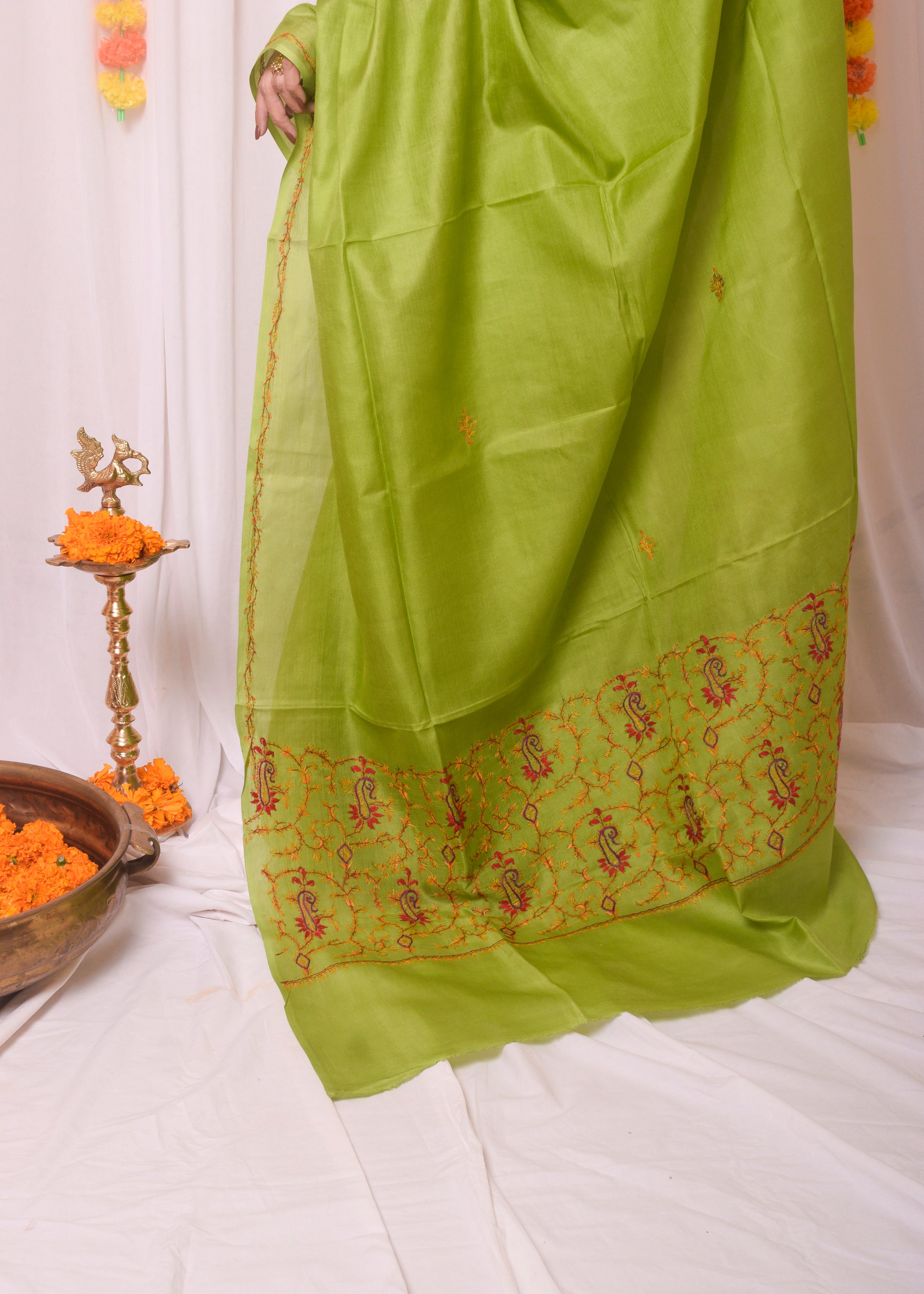 Green sozni work kashmiri silk saree