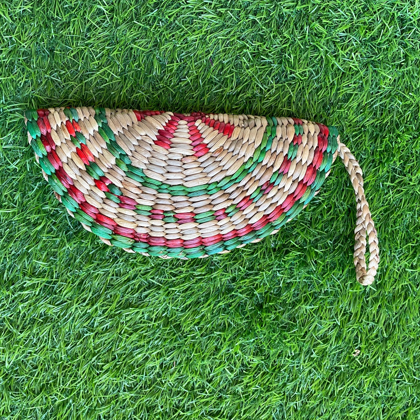 Kouna grass Clutch -colored