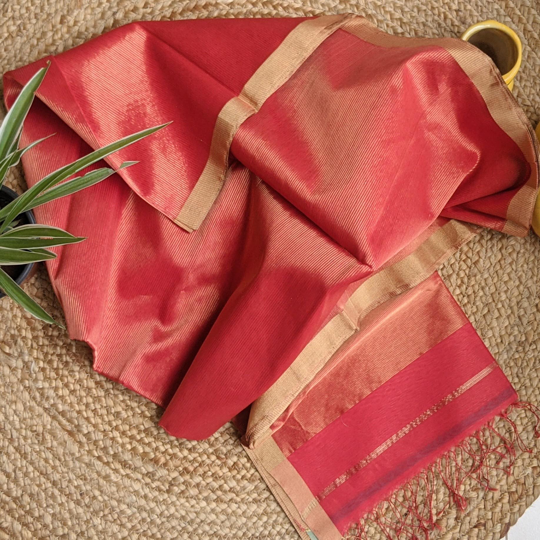 Red Maheshwari Tissue