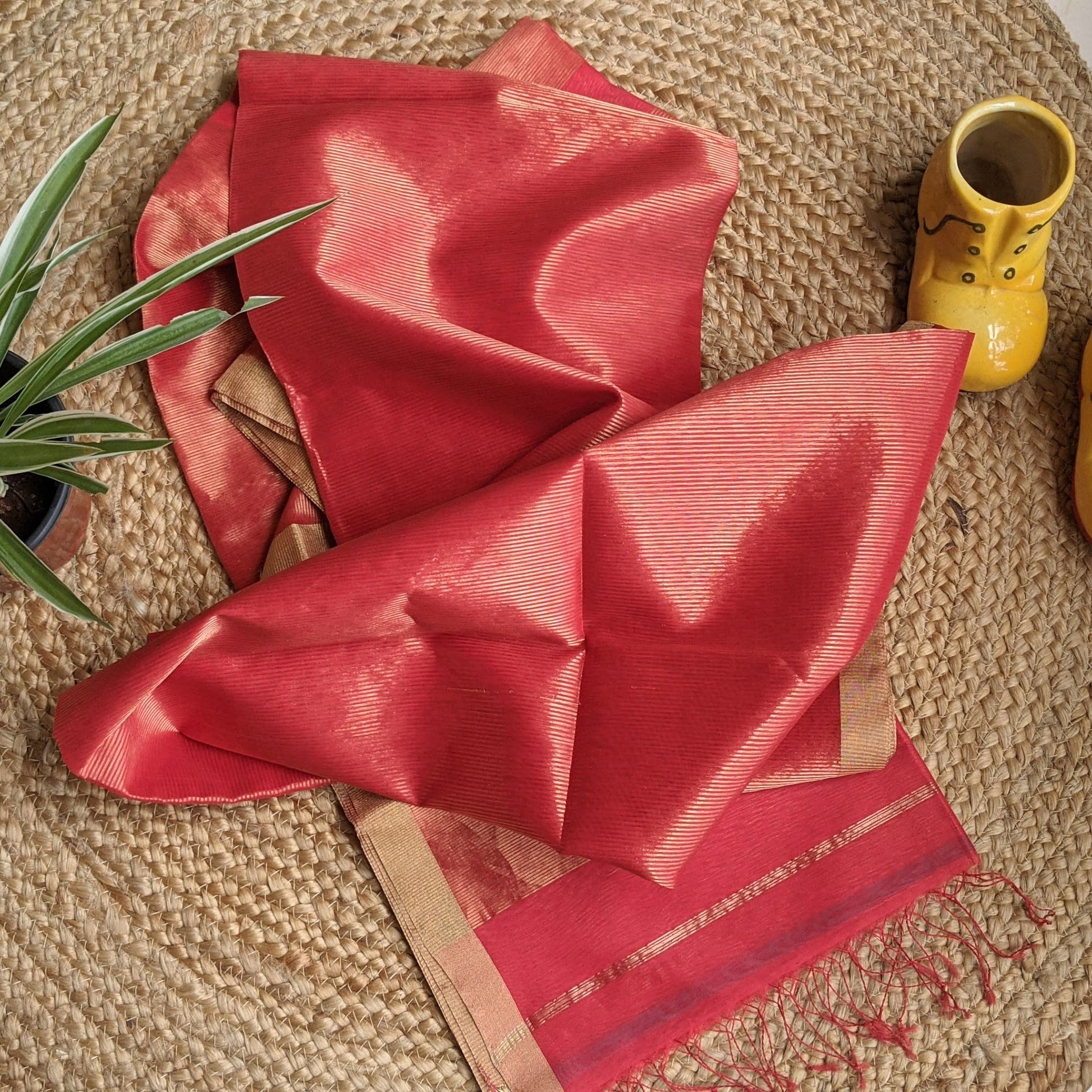 Red Maheshwari Tissue