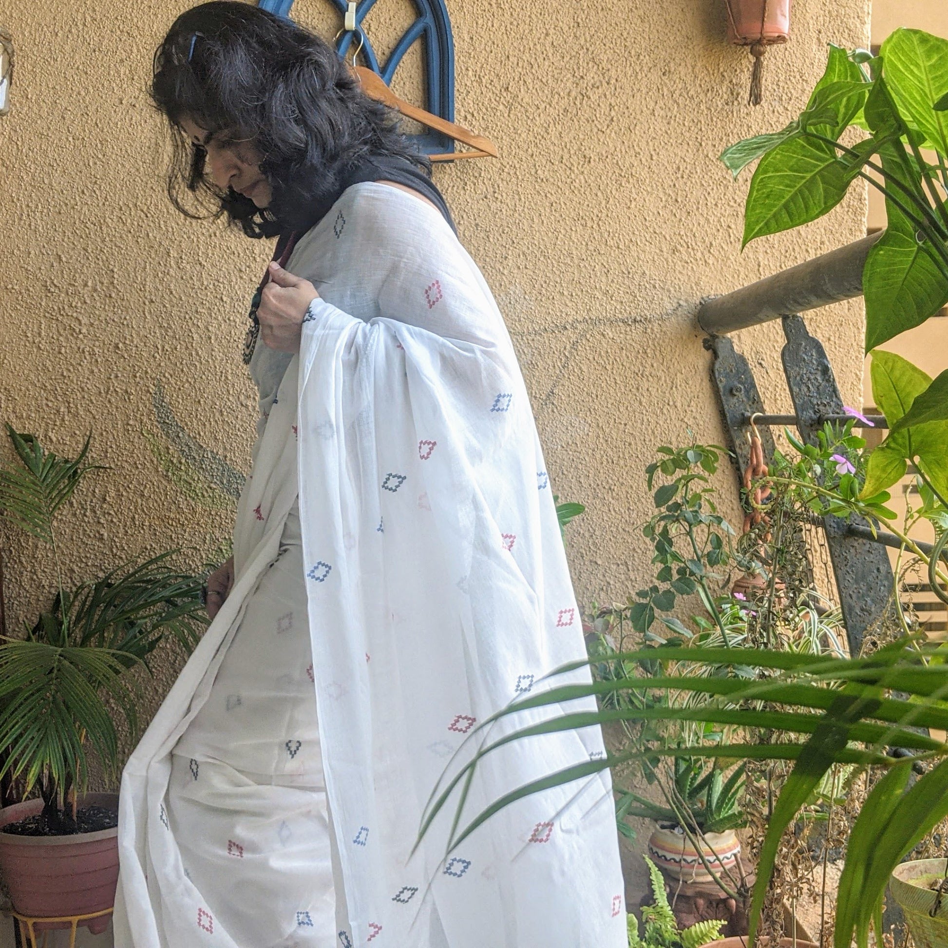 White booti Jamdani