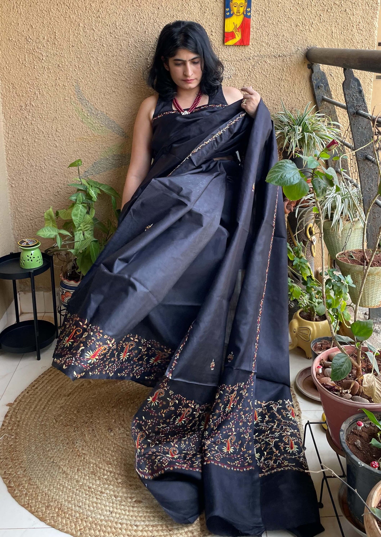 black sozni silk saree